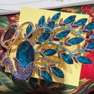 Elegant Blue and Gold Jewelry Piece